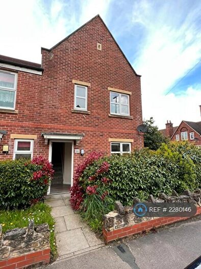 3 Bedroom End Of Terrace House To Rent In Church Drive, Shirebrook, Mansfield, NG20