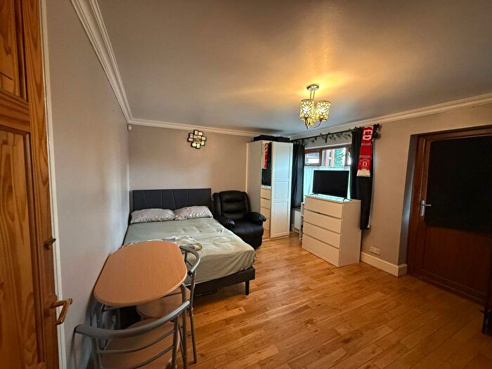 Studio To Rent In Goodmayes Lane, Ilford, IG3