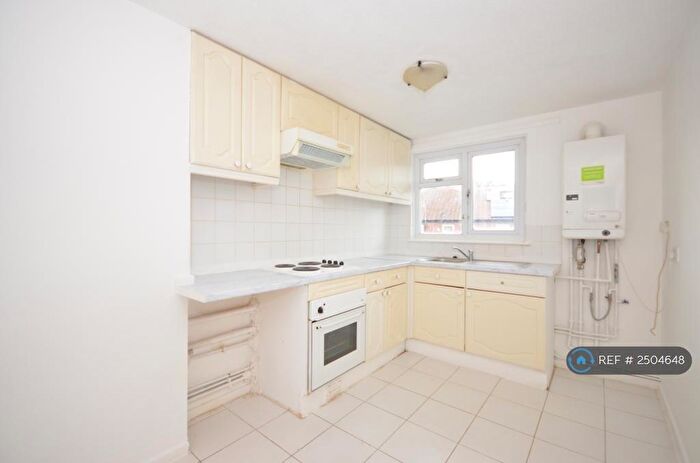 1 Bedroom Maisonette To Rent In Celandine Drive, London, SE28
