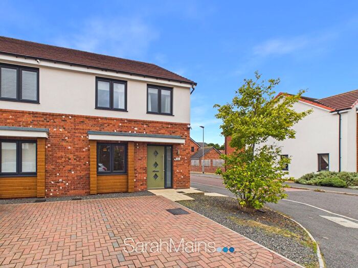 3 Bedroom Semi-Detached House For Sale In Wanstead Crescent, Chester Le Street, DH3