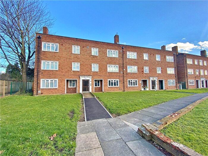 1 Bedroom Flat For Sale In Twickenham Road, Isleworth, TW7