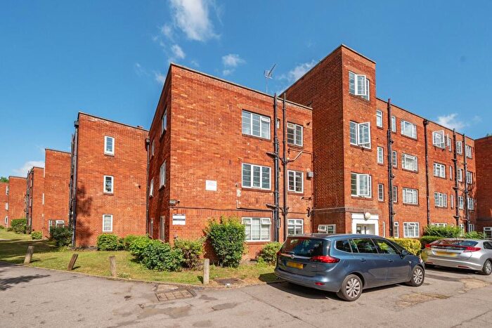 2 Bedroom Apartment For Sale In Garden Close, Ruislip, HA4