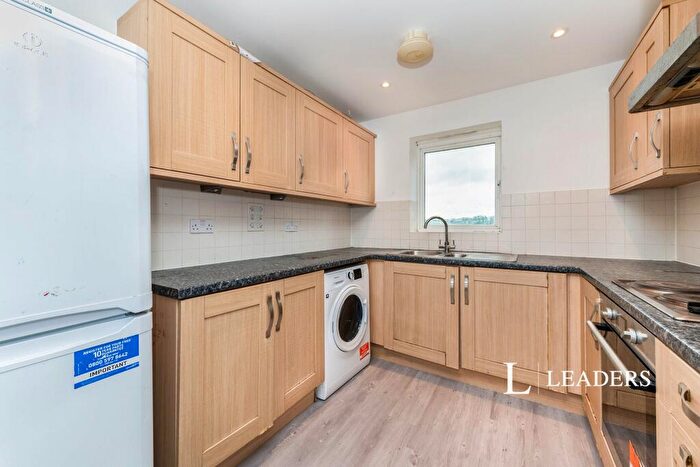 2 Bedroom Apartment To Rent In Reynolds Avenue, RH1