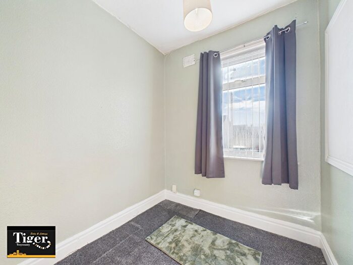 3 Bedroom Terraced House For Sale In St Ives Avenue, Blackpool, FY1