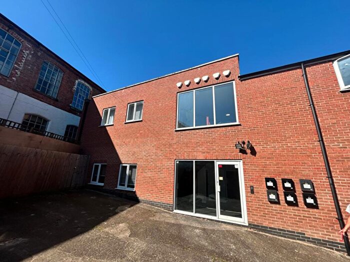 2 Bedroom Flat To Rent In Malt Cottages, Malt Yard, Nottinghamshire, Basford, NG7