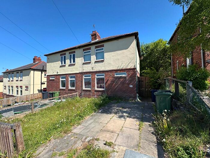 3 Bedroom Semi Detached House To Rent In Denton View, Blaydon-on-Tyne, Tyne And Wear, NE21