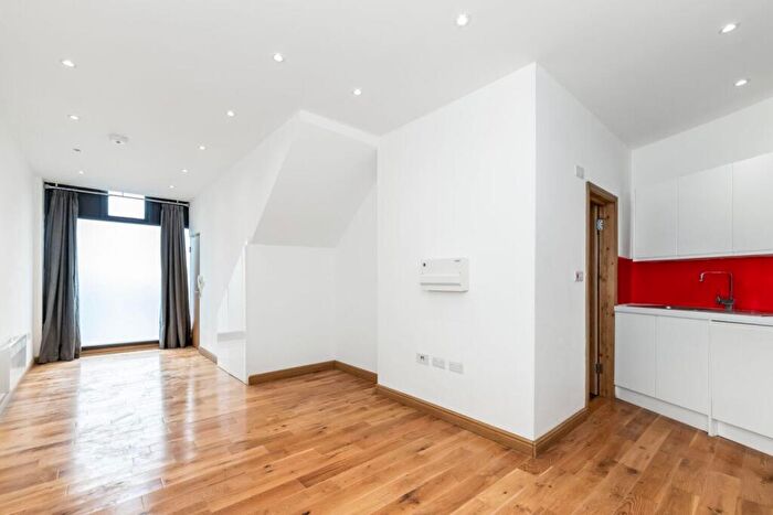 1 Bedroom Flat To Rent In Stanstead Road, Forest Hill, London, SE6