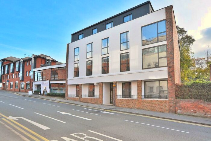 2 Bedroom Apartment To Rent In Sydenham Road, Guildford, Surrey, GU1
