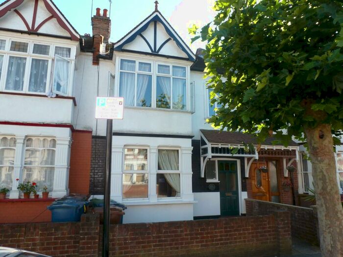 3 Bedroom House To Rent In Vaughan Road, Harrow, HA1