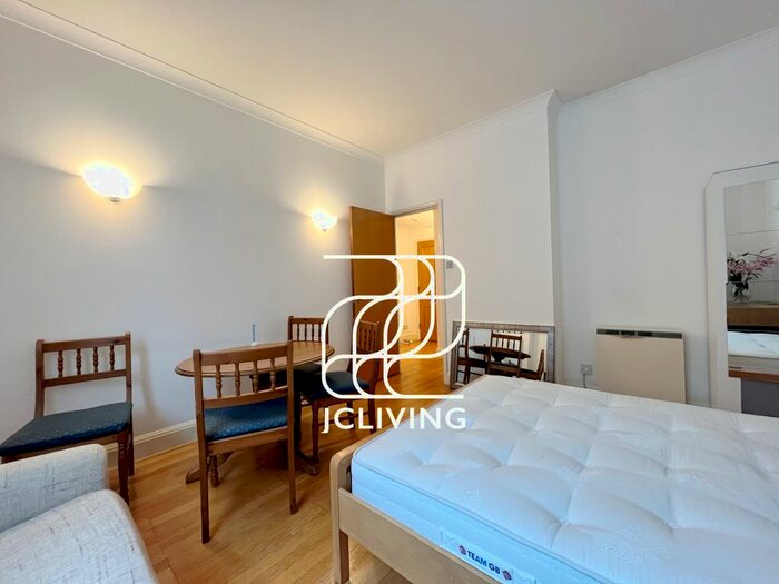 1 Bedroom Flat To Rent In County Hall, London, SE1