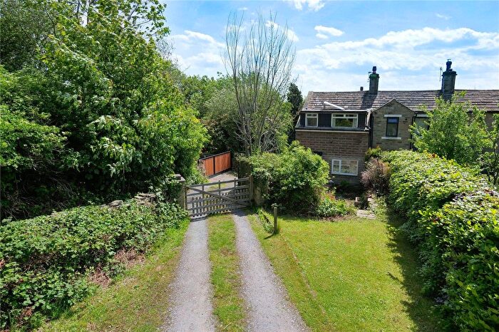 2 Bedroom Semi-Detached House For Sale In Delph Hill Baildon, Shipley, BD17
