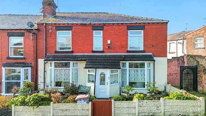 4 Bedroom End Terrace House For Sale In Owen Street, St. Helens, WA10