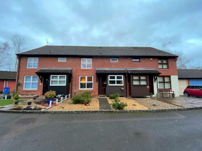 1 Bedroom Terraced House To Rent In Woking, Surrey, GU21