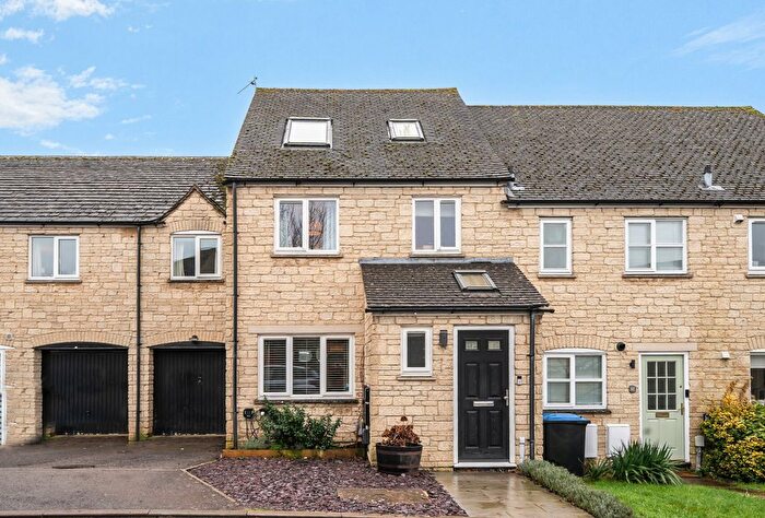 4 Bedroom Terraced House For Sale In Stow Avenue, Witney, Oxfordshire, OX28