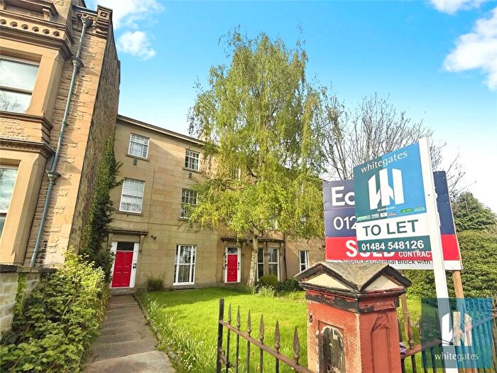 2 Bedroom Apartment To Rent In Belgrave Terrace, Off New North Road, Huddersfield, HD1
