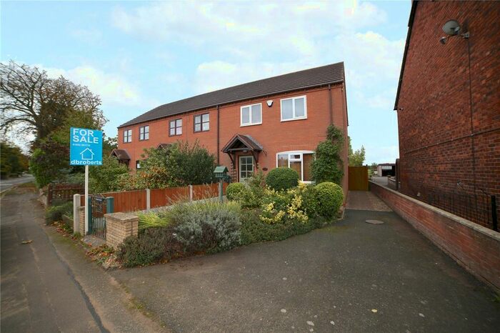 3 Bedroom End Of Terrace House For Sale In Roden, Telford, Shropshire TF6