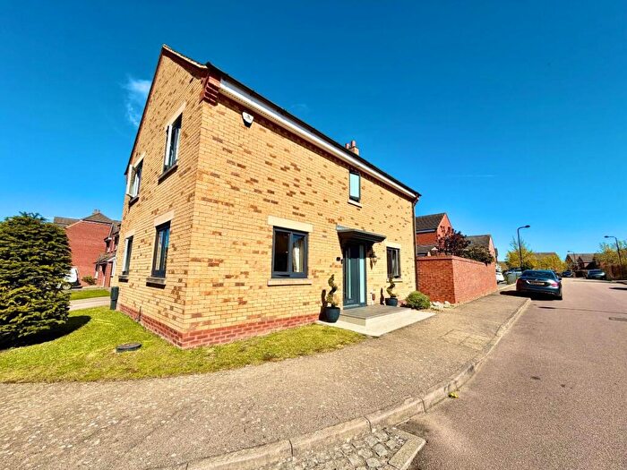 4 Bedroom Detached House For Sale In Hazel Copse, Grange Park, Northampton, NN4