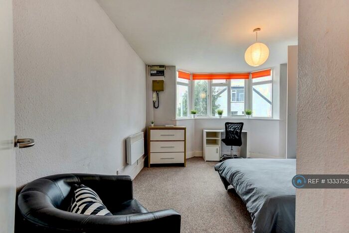 3 Bedroom Flat To Rent In Baden Road, Brighton, BN2