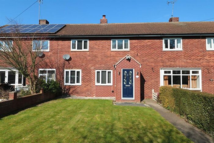 3 Bedroom Terraced House For Sale In New Road, Firbeck, Worksop, S81