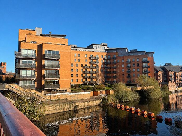 2 Bedroom Apartment For Sale In Merchants Quay, East Street, Leeds, LS9