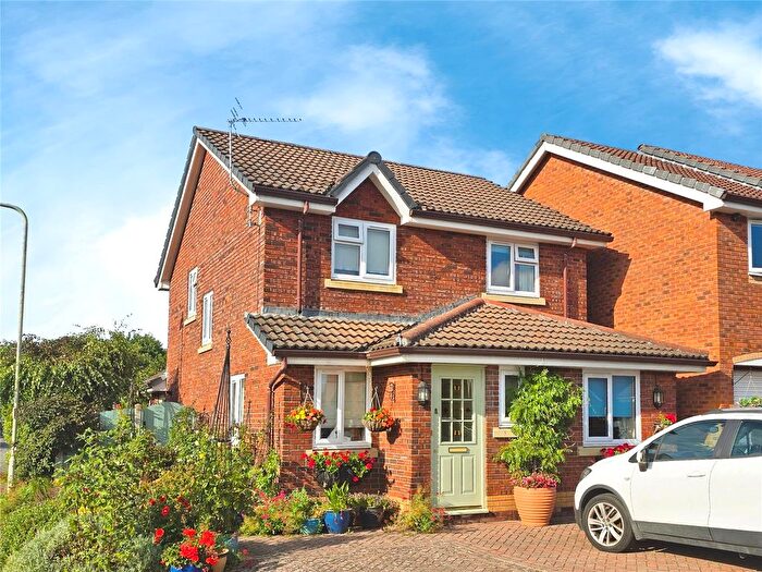 3 Bedroom Detached House For Sale In Plas Newydd Close, Oswestry, Shropshire, SY11