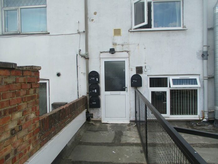 1 Bedroom Flat To Rent In New Broadway, Hillingdon, UB10