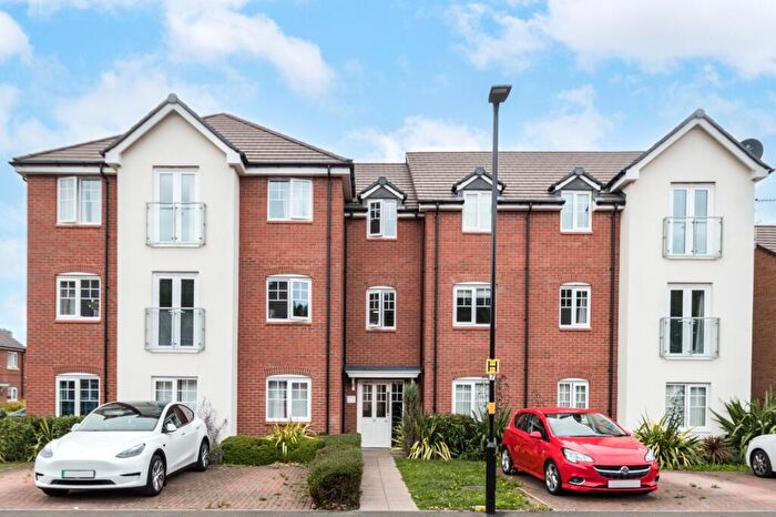 2 Bedroom Apartment For Sale In Willow Croft, Birmingham, West Midlands, B38