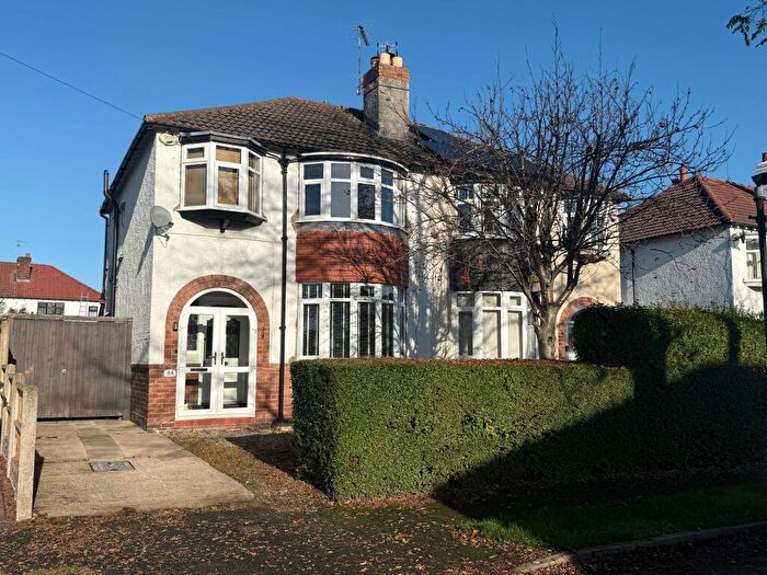 3 Bedroom Semi Detached House For Sale In The Nook, Newton, CH2