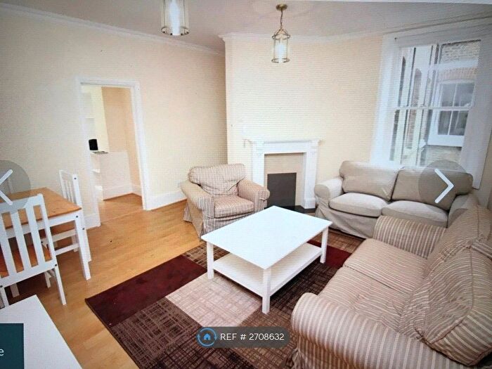 3 Bedroom Flat To Rent In Rushcroft Rd, Brixton, SW2