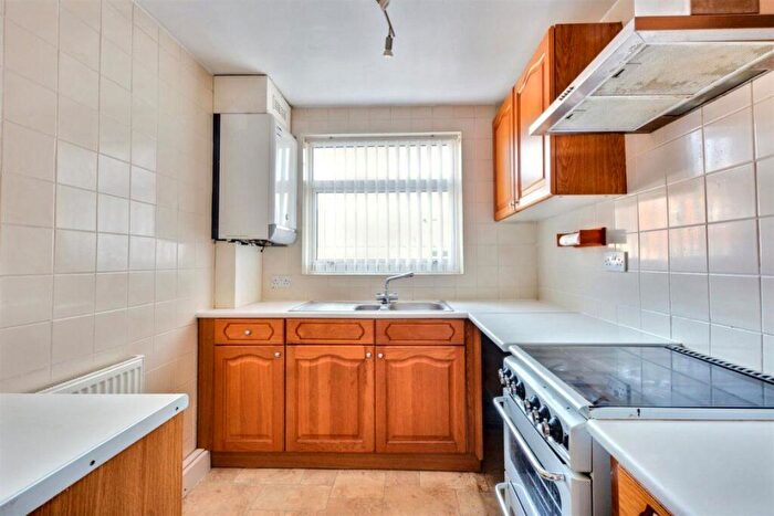 2 Bedroom Bungalow To Rent In Grenville Drive, Ilkeston., DE7