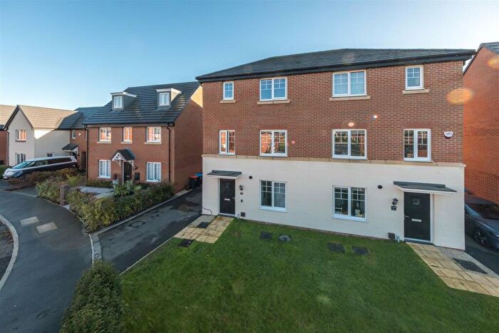 4 Bedroom Semi-Detached House For Sale In Tiberius Way, Chester, CH4