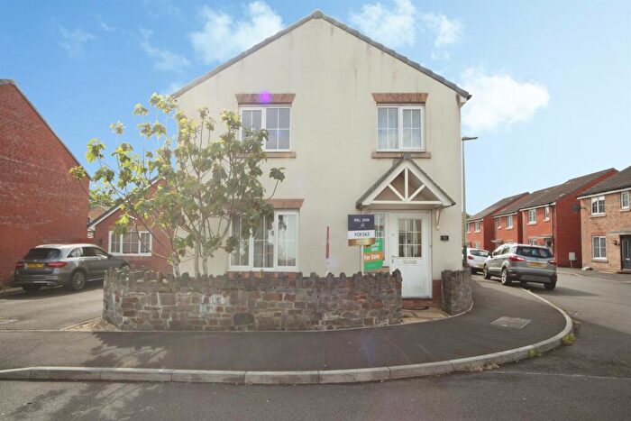 4 Bedroom Detached House For Sale In Waun Draw, Caerphilly, CF83