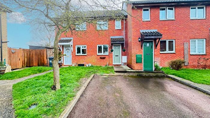 2 Bedroom Property To Rent In The Paddocks, Codicote, SG4