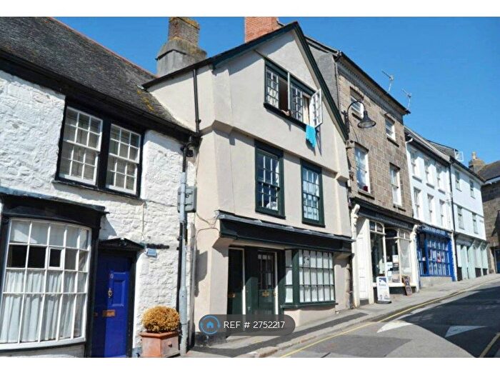 4 Bedroom Terraced House To Rent In St. Thomas Street, Penryn, TR10