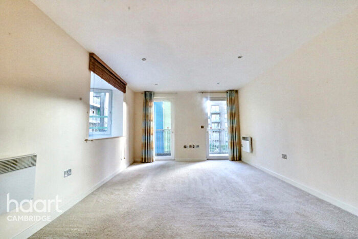 2 Bedroom Apartment To Rent In Warren Close, Cambridge, CB2