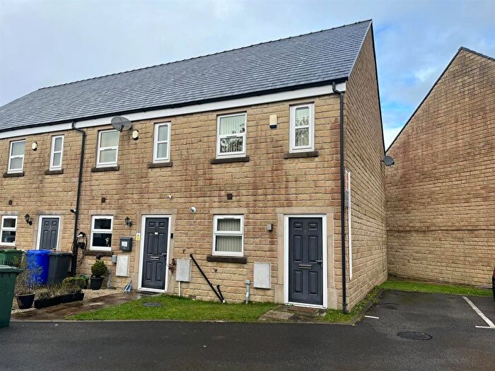 3 Bedroom Terraced House To Rent In Kandel Court, Whitworth, OL12