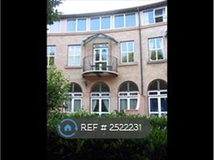 2 Bedroom Flat To Rent In Alcantara Crescent, Southampton, SO14