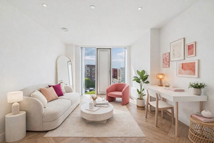 2 Bedroom Apartment To Rent In Elizabeth Tower :: Manchester, M15