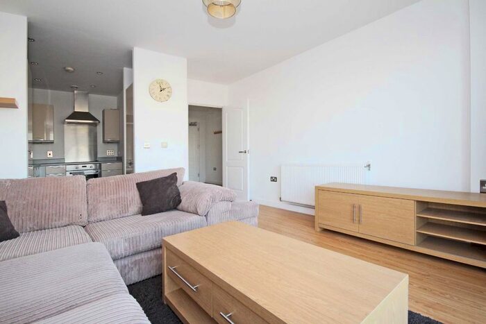 1 Bedroom Flat To Rent In Central Way, London, NW10