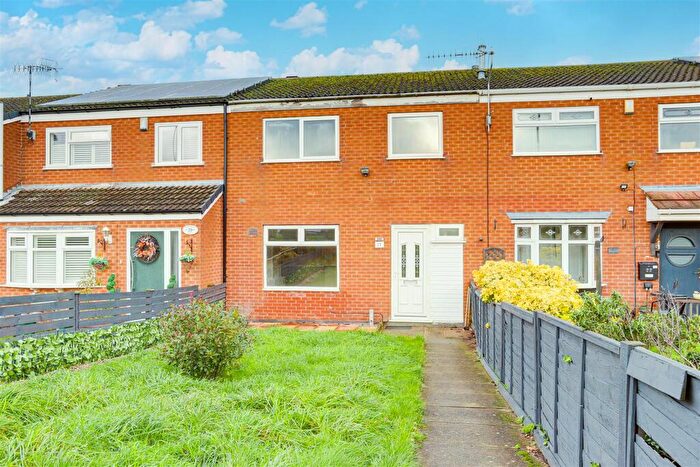 3 Bedroom Terraced House For Sale In Ridgeway Walk, Top Valley, Nottinghamshire, NG5