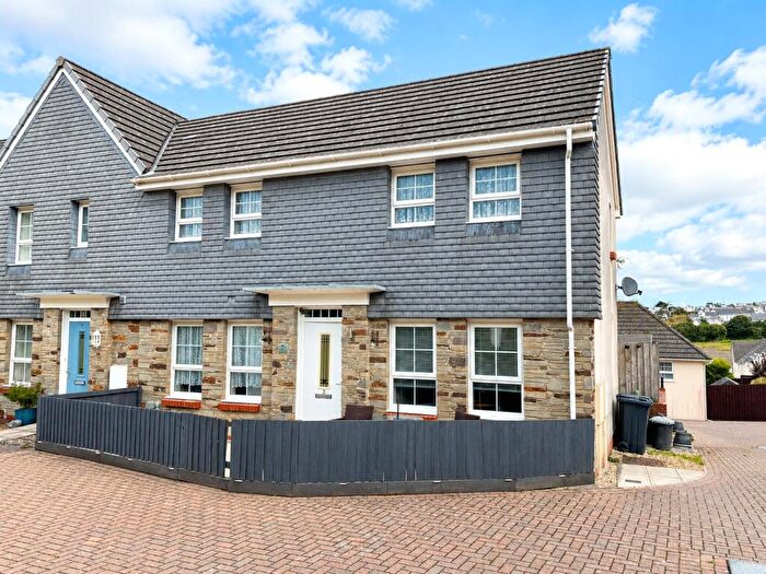 3 Bedroom Semi Detached House For Sale In Riding Close, Bodmin, Cornwall, PL31