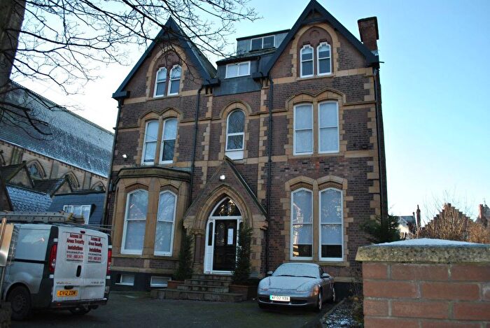 4 Bedroom Flat To Rent In Annex, Portland Hse, Linnet Ln, Liverpool, L17
