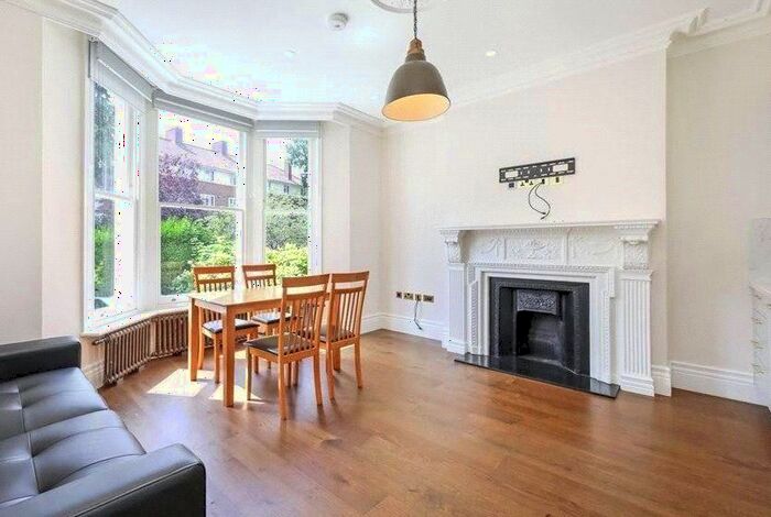 2 Bedroom Flat To Rent In The Grove, London, W5