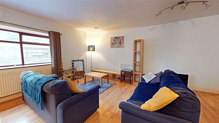 2 Bedroom Flat For Sale In Regents Court, Oldham Street, Manchester, M1