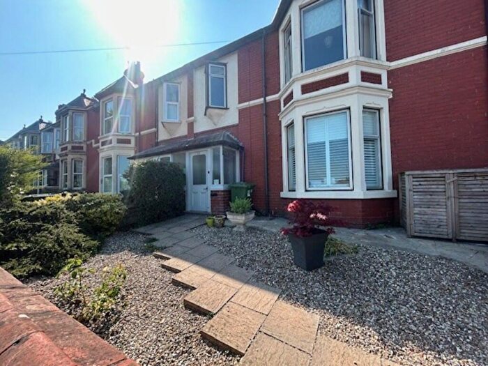 5 Bedroom Terraced House To Rent In Okus Road, Swindon, SN1