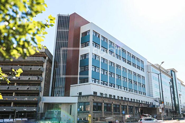 1 Bedroom Apartment To Rent In City Exchange, Penthouse, Huge Balcony, BD1