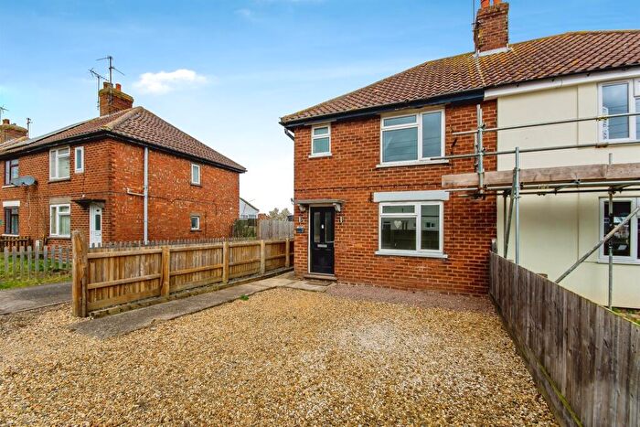 3 Bedroom Semi-Detached House For Sale In Albert Avenue, Gedney, Spalding, PE12
