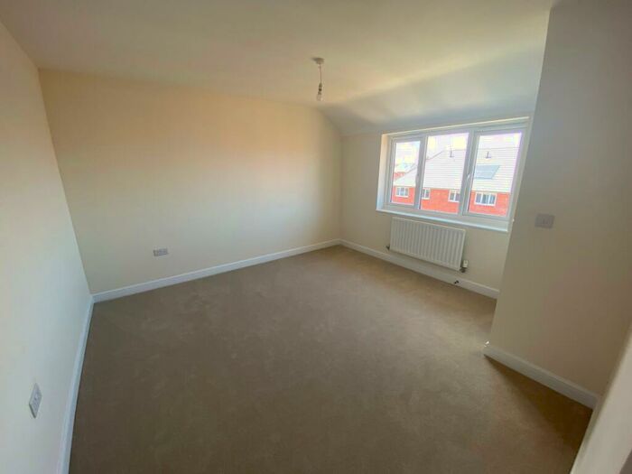 4 Bedroom House To Rent In Gilder Way, Ledsham Village, CH66