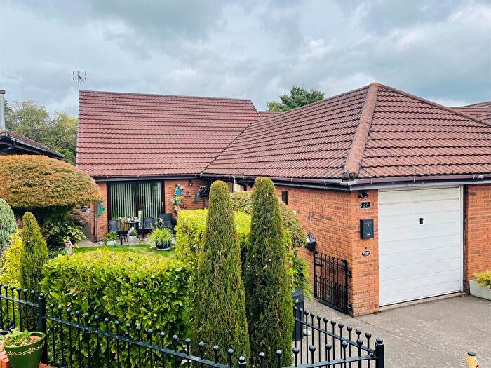 2 Bedroom Semi-Detached Bungalow For Sale In Cook Road, Barry, CF62