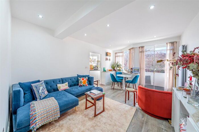1 Bedroom Apartment For Sale In Oslo Court, Prince Albert Road, St John's Wood, London, NW8